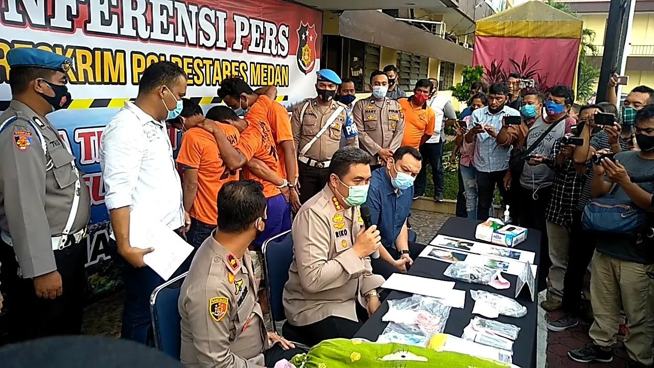 Konferensi pers di Mapolrestabes Medan