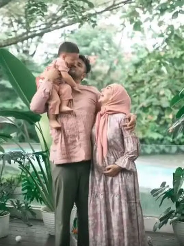 Ammar Zoni dan Irish Bella