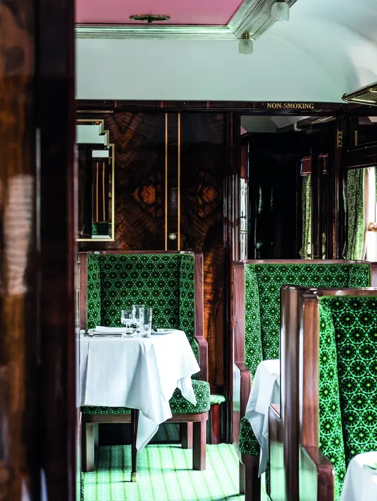 Kereta Cygnus yang didesain Wes Anderson juga memperkenalkan pengalaman perjalanan kereta mewah di level baru dengan adanya dua coupes pribadi. (Belmond)