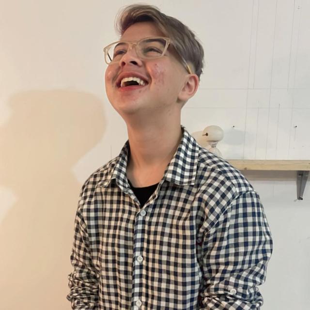 Beranjak Remaja, Ini 6 Potret Terbaru Baim Cilik dengan Berbagai Warna Rambut