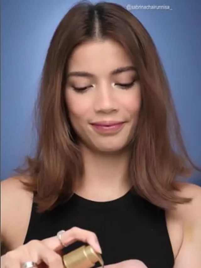 Tampil Beda, Ini 6 Potret Sabrina Chairunnisa dengan Rambut Sebahu