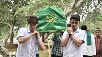 Rizky Billar Jadi Trio Gesrek Pengurus Jenazah