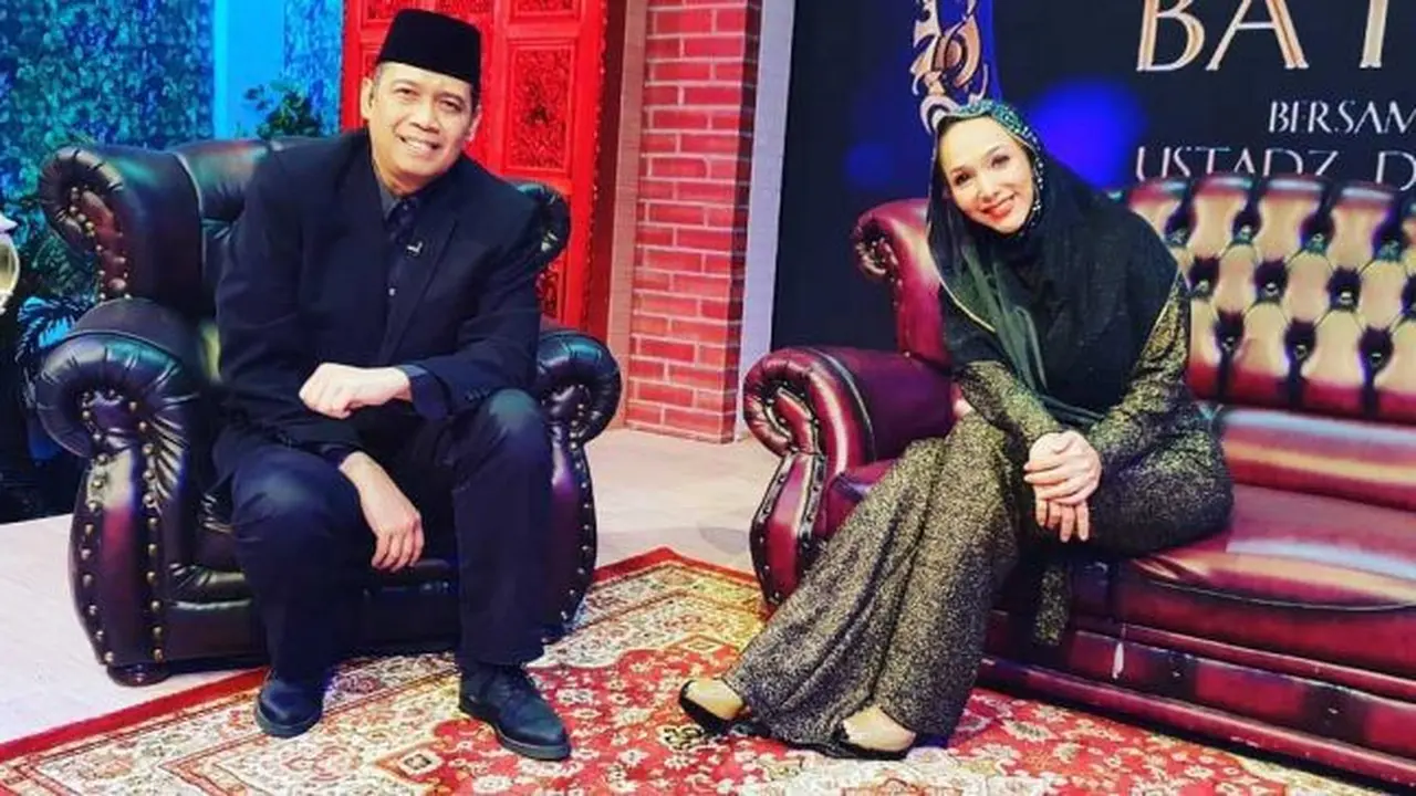 6 Potret Perjalanan Spiritual Kiki Fatmala, Dimakamkan Secara Kristen