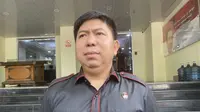 Kasubdit Jatanras Ditreskrimum Polda Metro Jaya AKBP Samian menyampaikan perkembangan penyidikan kasus petugas Imigrasi tewas terjatuh dari apartemen di Tangerang. Dalam kasus ini, polisi telah menetapkan WN Korea sebagai tersangka. (Liputan6.com/Ady Anugrahadi)