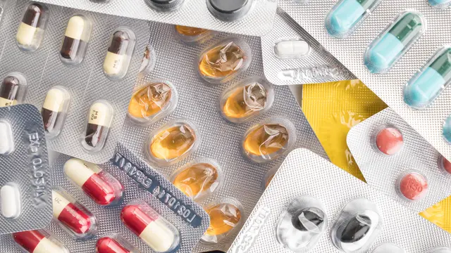 Ilustrasi Obat-Obatan