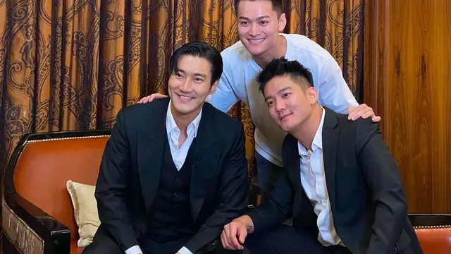 Sering Disebut Kembar, Ini 7 Momen Kebersamaan Boy William dan Siwon Super Junior