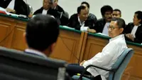 Anas Urbaningrum menghadapi sidang perdana di Pengadilan Tipikor, Jakarta, Jumat (30/5/14). (Liputan6.com/Johan Tallo)