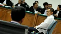 Anas Jalani Sidang Kedua, Akbar Tandjung Datangi PN Tipikor