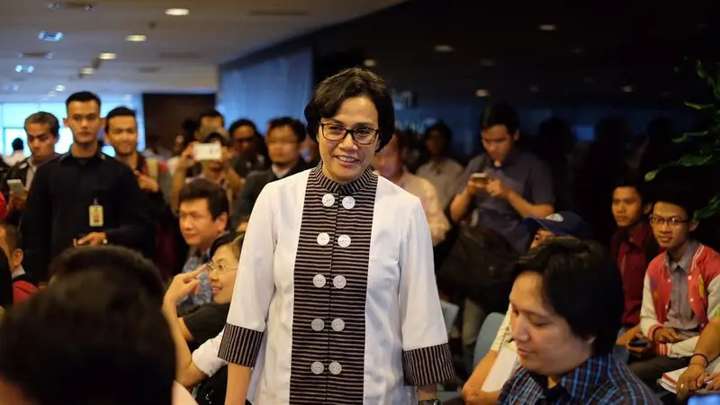 Menteri Keuangan (Menkeu) Sri Mulyani Indrawati menyambangi kantor pusat Direktorat Jenderal (Ditjen) Pajak Kementerian Keuangan jelang berakhirnya program pengampunan pajak pada Senin (27/3/2017). (Liputan6.com/Fiki Ariyanti)