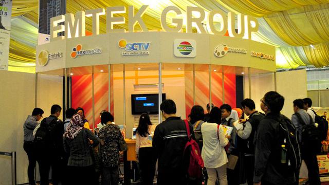 Para pencari kerja terlihat antusia saat mengunjungi booth Emtek Group di Balai Kartini, Jakarta
