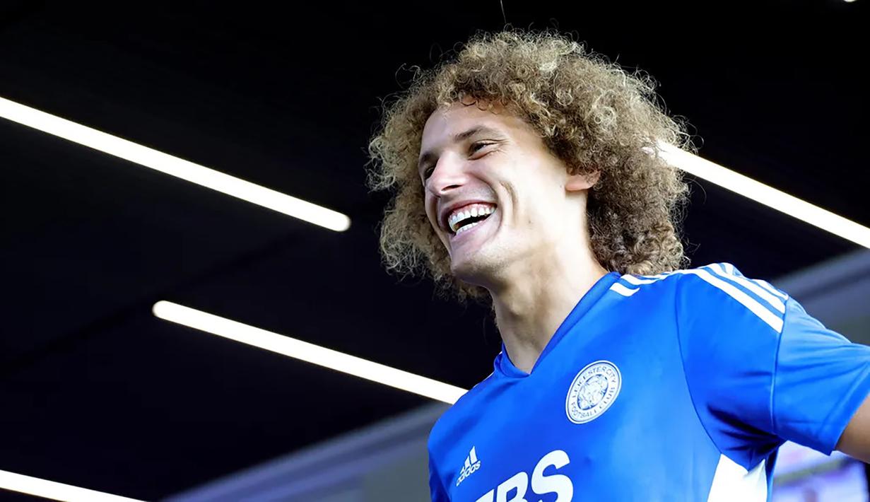 Wout Faes. Bek tengah berusia 24 tahun ini kini tengah menjalani musim pertamanya bersama Leicester City usai didatangkan dari Stade Reims pada awal musim 2022/2023 denan nilai transfer 17 juta euro. Musim ini ia telah tampil dalam 8 laga di Liga Inggris. Sementara bersama Timnas Belgia hingga kini ia baru mengoleksi 1 caps yang menjadi laga debutnya pada 8 Juni 2022. (lcfc.com)