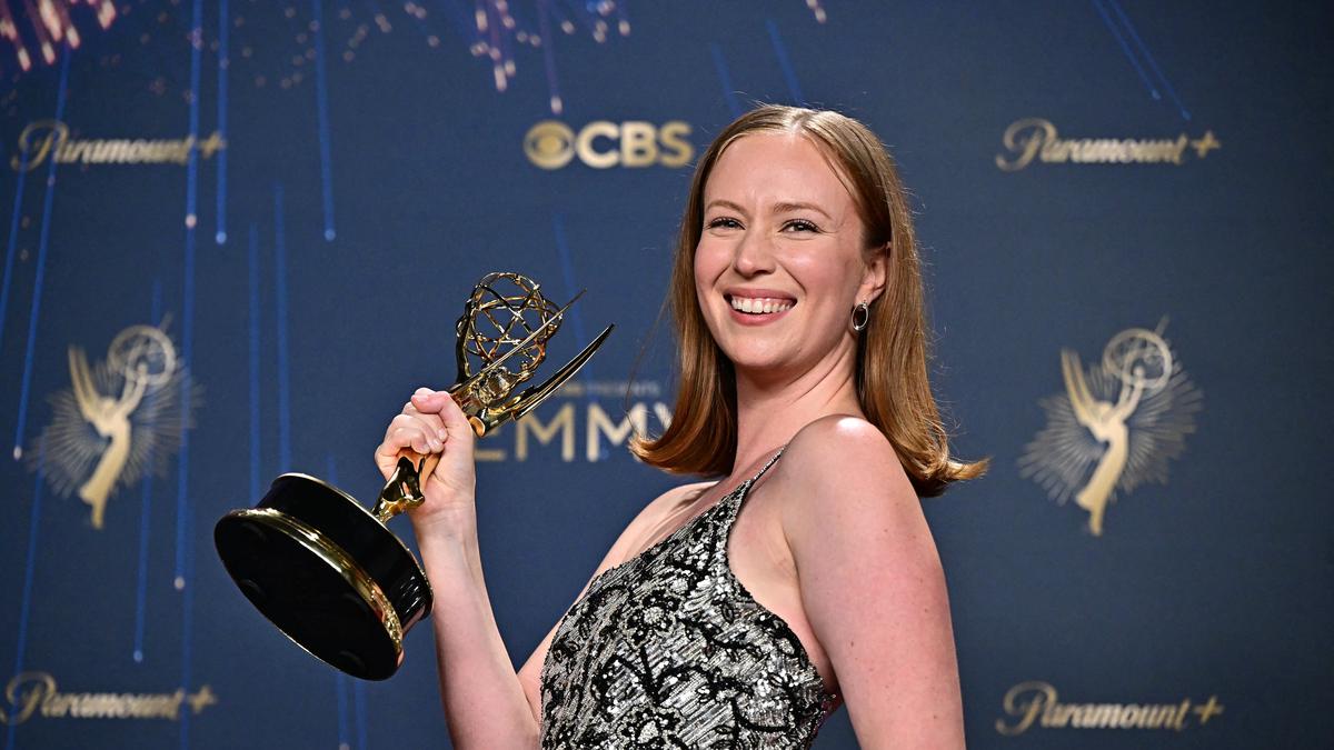 Alasan Hannah Einbinder Serukan Free Palestine Saat Menang Emmy Awards 2025, Terkait Statusnya sebagai Yahudi