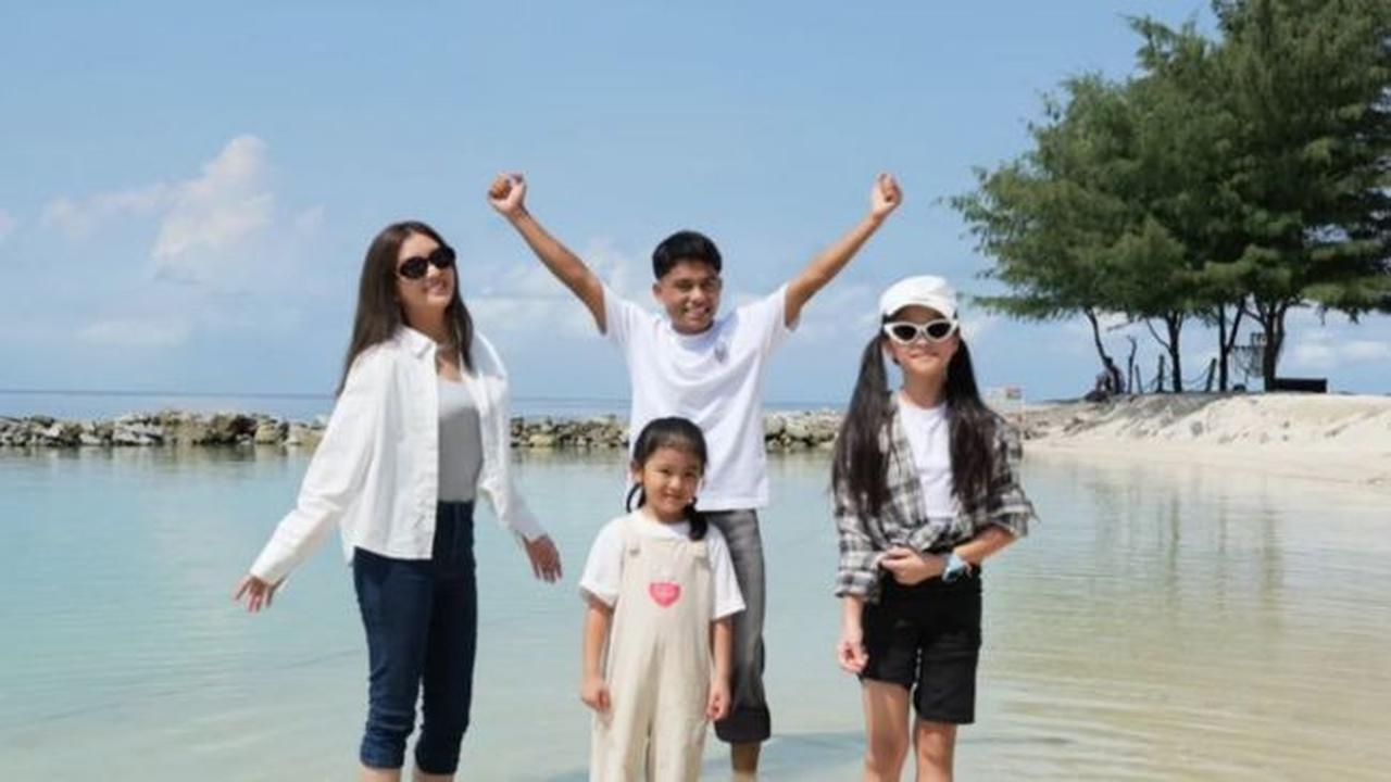 Momen liburan seru Sarwendah dan anak-anak. (credit:instagram.com/sarwendah29)