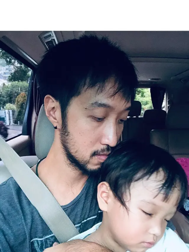 Ingat Choky di Sinetron Di Sini Ada Setan? Ini 7 Potretnya dengan Keluarga Kecilnya