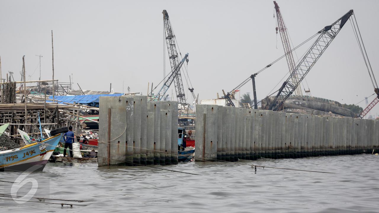 Tanggul Pengaman Pantai Jakarta Ditargetkan Selesai 2018