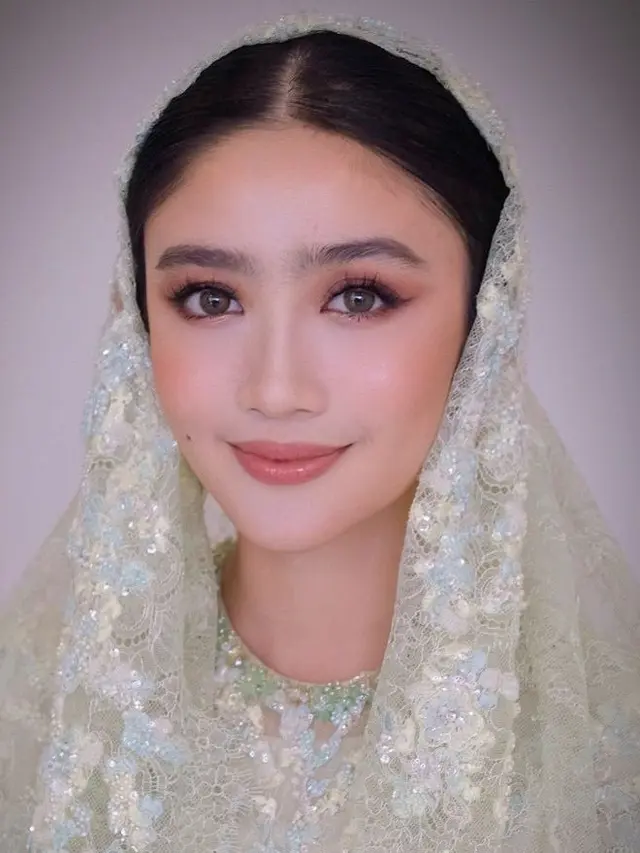 Febby Rastanty saat Pengajian Jelang Pernikahan. [@upanduvan]