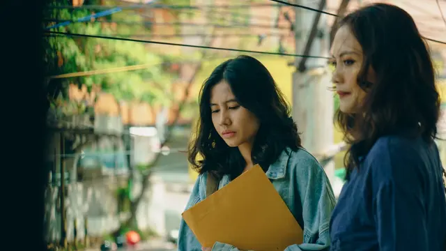 Salah satu adegan film Cross The Line. (Foto: Dok. KlikFilm)