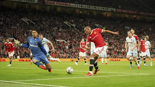 Foto: Dipermalukan West Ham, Manchester United Angkat Koper dari Carabao Cup