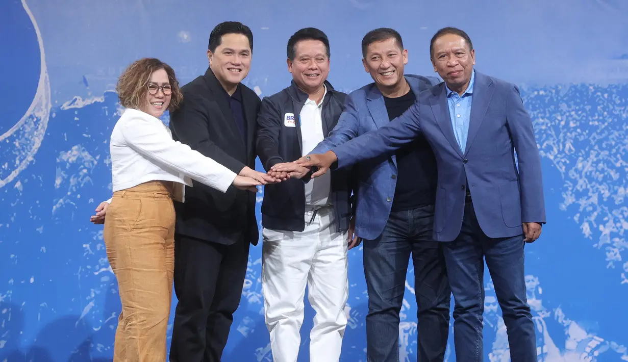 Emtek Group juga diketahui telah menjadi pemegang hak siar kompetisi yang dulu bernama Liga 1 tersebut sejak 2018. (Bola.com/M Ichsan)