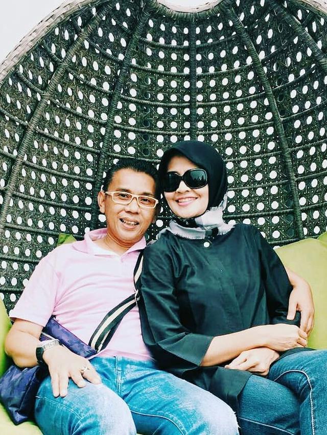 [Bintang] 8 Artis Indonesia yang Menikah dengan Pramugari