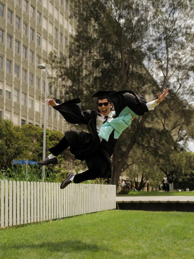 [Fimela] Iqbaal Ramadhan