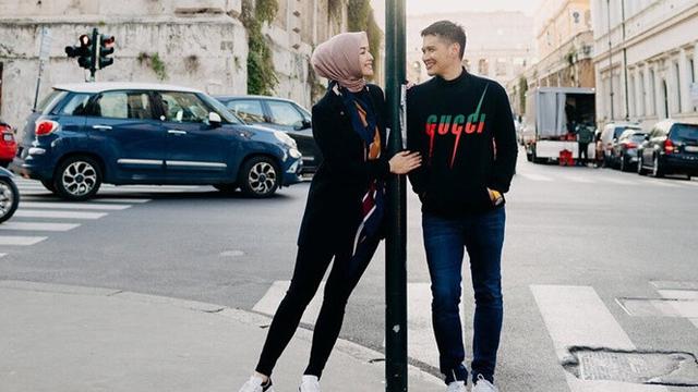 7 Potret Citra Kirana dan Rezky Aditya Kenakan Baju Kembar, Serasi Banget