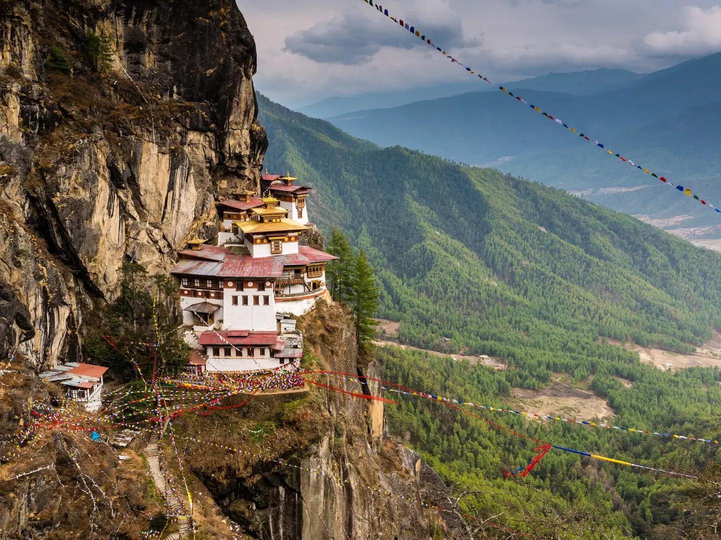 Paro Taktsang, Bhutan. (Sumber Foto: Getty)