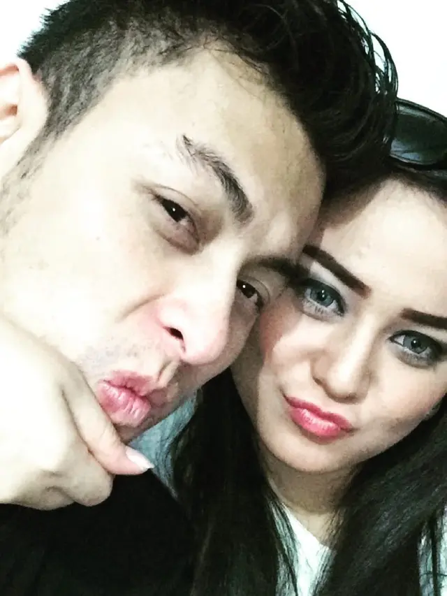 [Bintang] Juwita Bahar dan Deddy