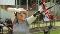 Dellie Threesyadinda, atlet panahan Indonesia