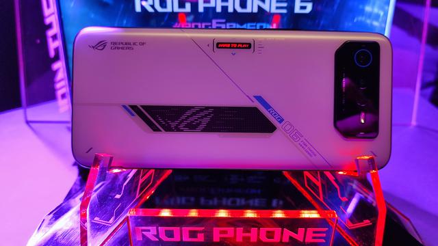Asus ROG Phone 6 (Liputan6.com/Giovani Dio Prasasti)