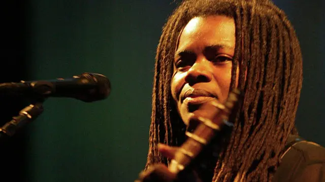 tracy-chapman-131206b.jpg
