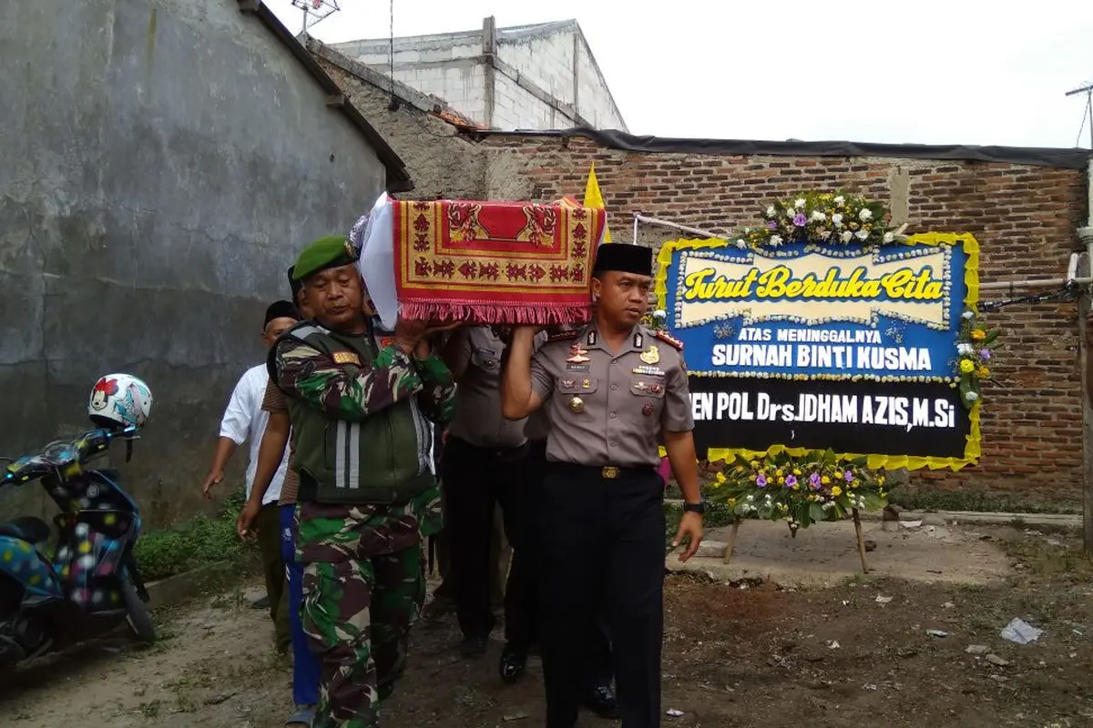 Surnah, korban ledakan dan kebakaran pabrik kembang api Tangerang siap dimakamkan