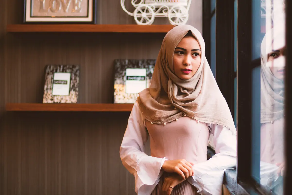 perempuan pecah