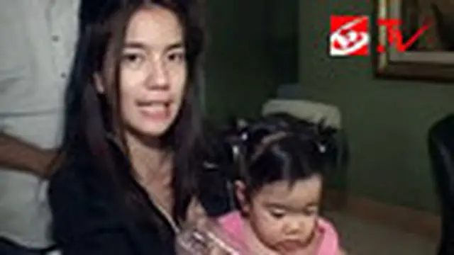 Sheila Marcia Manjakan Diri ke Salon