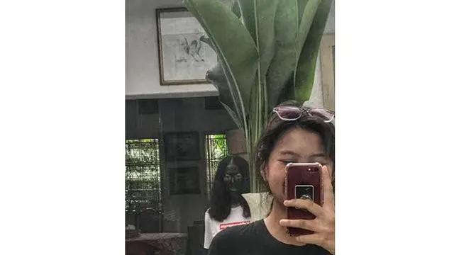 6 Potret Gagal Terlihat Seram di Siang Hari Ini Bikin Ketawa Geli