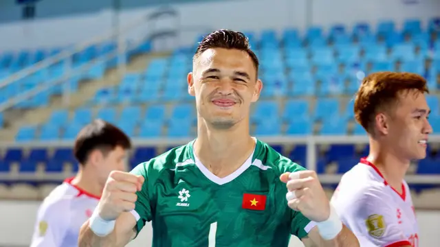 Patrik Le Giang - Timnas Vietnam