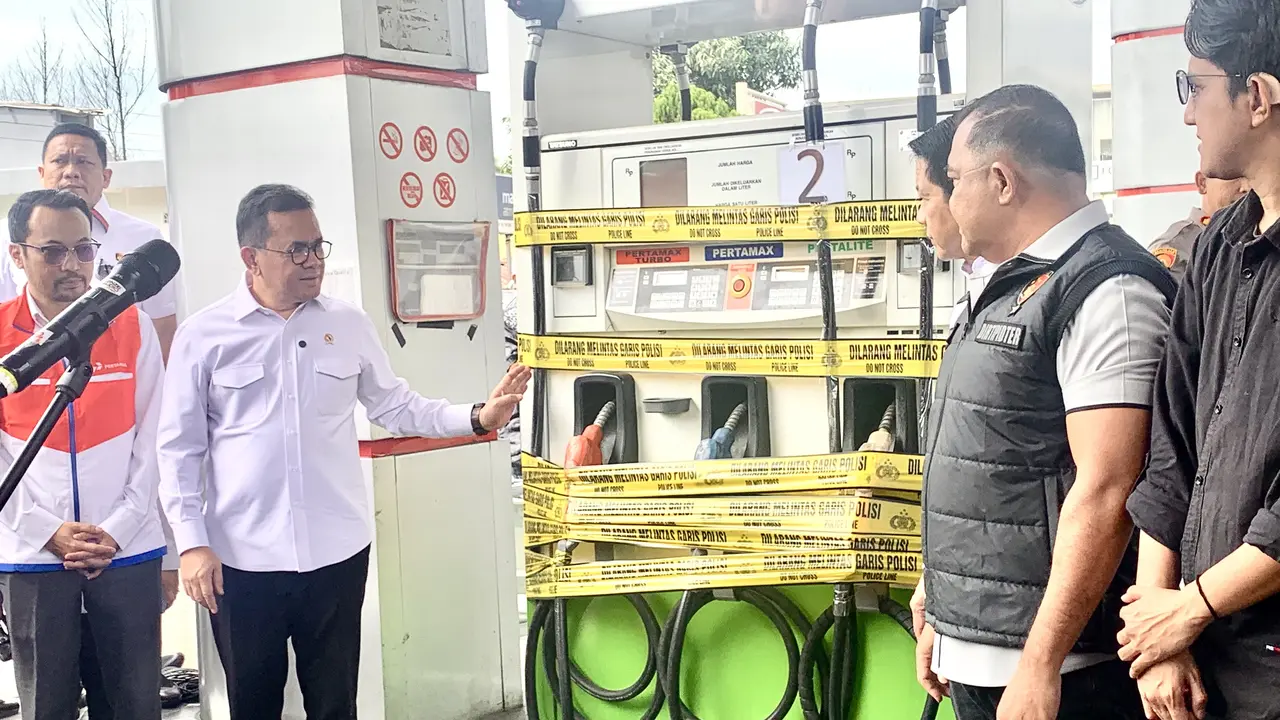 Menteri Perdagangan (Mendag) Budi Santoso mengungkapkan, temuan kecurangan SPBU Pertamina di Bogor.