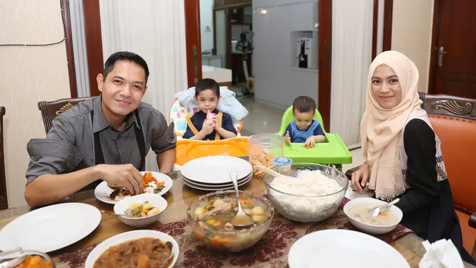 [Bintang] Alyssa Soebandono dan Dude Harlino