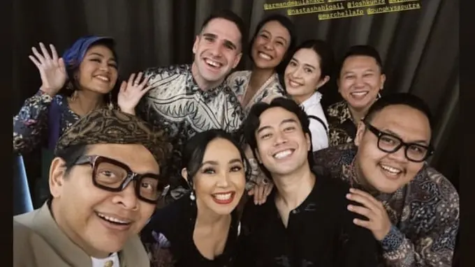 Dewi Gita saat hadir Nino RAN dan Dhabitannisa Auni