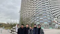 Pandawara Group saat studi banding mengenai pengelolaan sampah di Copenhagen, Denmark. (Tangkapan Layar Instagram/pandawaragroup)