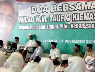 Massa PPP memperingati Milad mantan Ketua MPR Almarhum Taufiq Kemas di Kantor DPP PPP, Jakarta, Rabu (31/12/2014). (Liputan6.com/Faizal Fanani)