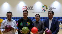 Menpora Imam Nahrawi takjub dengan bangunan venue bowling hasil hibah dari Asia Pulp & Paper (APP) Sinar Mas yang akan digunakan untuk Asian Games 2018. (dok. APP Sinar Mas)