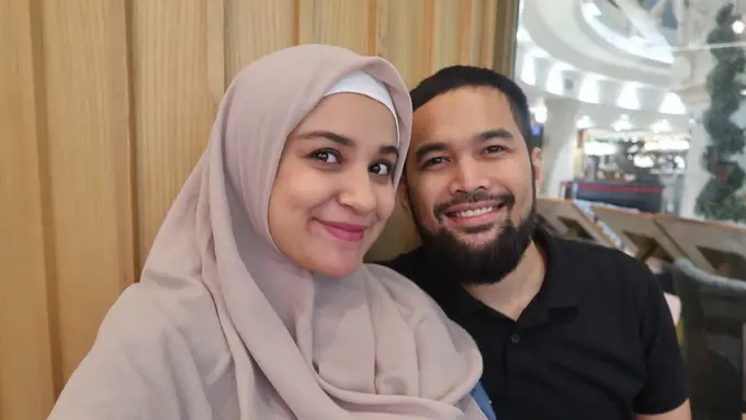 [Fimela] Teuku Wisnu dan Shireen Sungkar