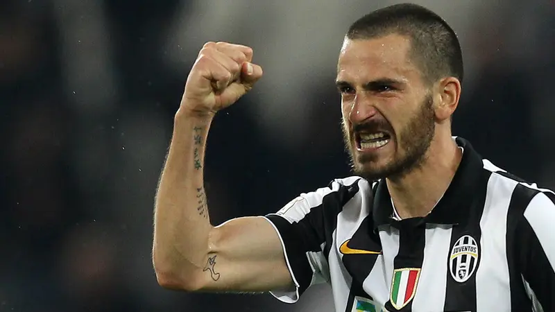 Bek Juventus, Leonardo Bonucci, diburu Chelsea dan Manchester City. 