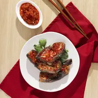 Ilustrasi balado terong pedas gurih/copyright freepik.com
