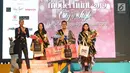 Tiga kontestan kategori dewasa dan remaja menjuarai Plangi Model Hunt 2019 di Plaza Semanggi, Jakarta, Minggu (25/11). Grand final yang memperebutkan total hadiah 110 juta. (Merdeka.com/Arie Basuki)