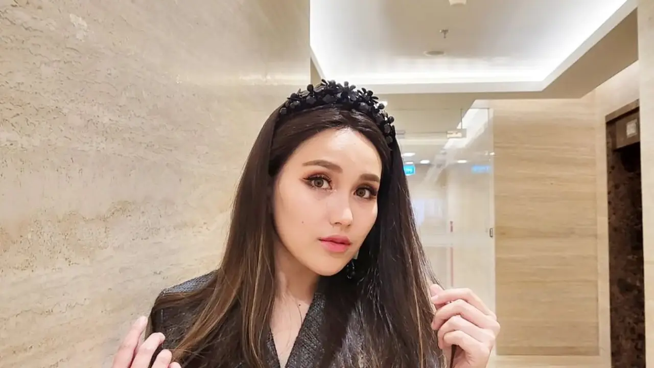 7 Potret Ayu Ting Ting Disebut Bak Idol K-Pop Ini Jadi Sorotan