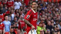 Liga Inggris 2022/2023 telah resmi berakhir dengan menobatkan Manchester City sebagai kampiun tiga musim berurutan. Keberhasilan Manchester City muism ini tak lepas dari ketajaman pemain anyar mereka yang dibeli dari Borussia Dortmund. The Citizens tergolong beruntung mendapatkan Erling Haaland yang berkontribusi besar meski didatangkan dengan harga tak semahal 5 pemain berikut yang nyatanya tidak bermain maksimal bagi klub baru mereka sepanjang musim 2022/2023. (AFP/Darren Staples)