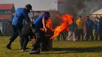 Dinas Pemadam Kebakaran Kabupaten Bekasi memberikan pelatihan simulasi kebakaran kepada petugas dan warga binaan Lapas Kelas IIA Cikarang. (Istimewa)