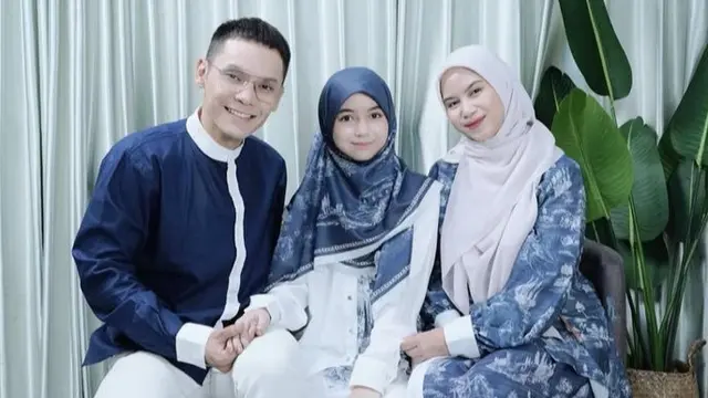 Potret Foto Keluarga Ben Kasyafani, Nesyana, dan Sienna jelang lebaran. [@nesyanabila]